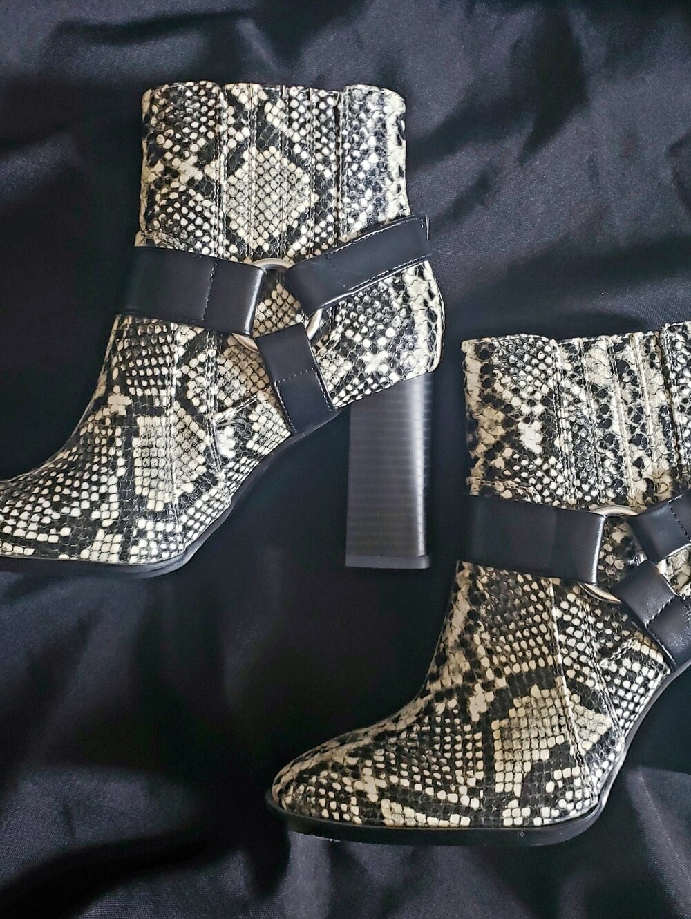 BCBG Generation Python Bootie size 7 - Picture 11 of 11